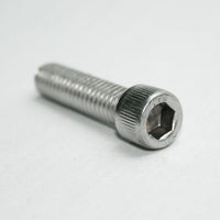 13FA3603 5/16" - 18 x 1 1/4" Socket Head Cap Screw head